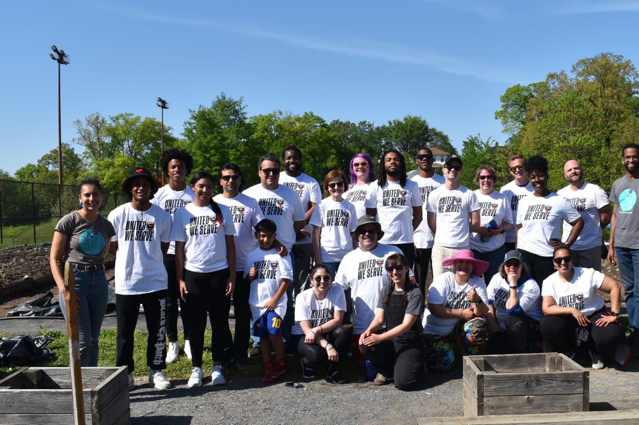 United We Serve | City Blossoms | April 2023