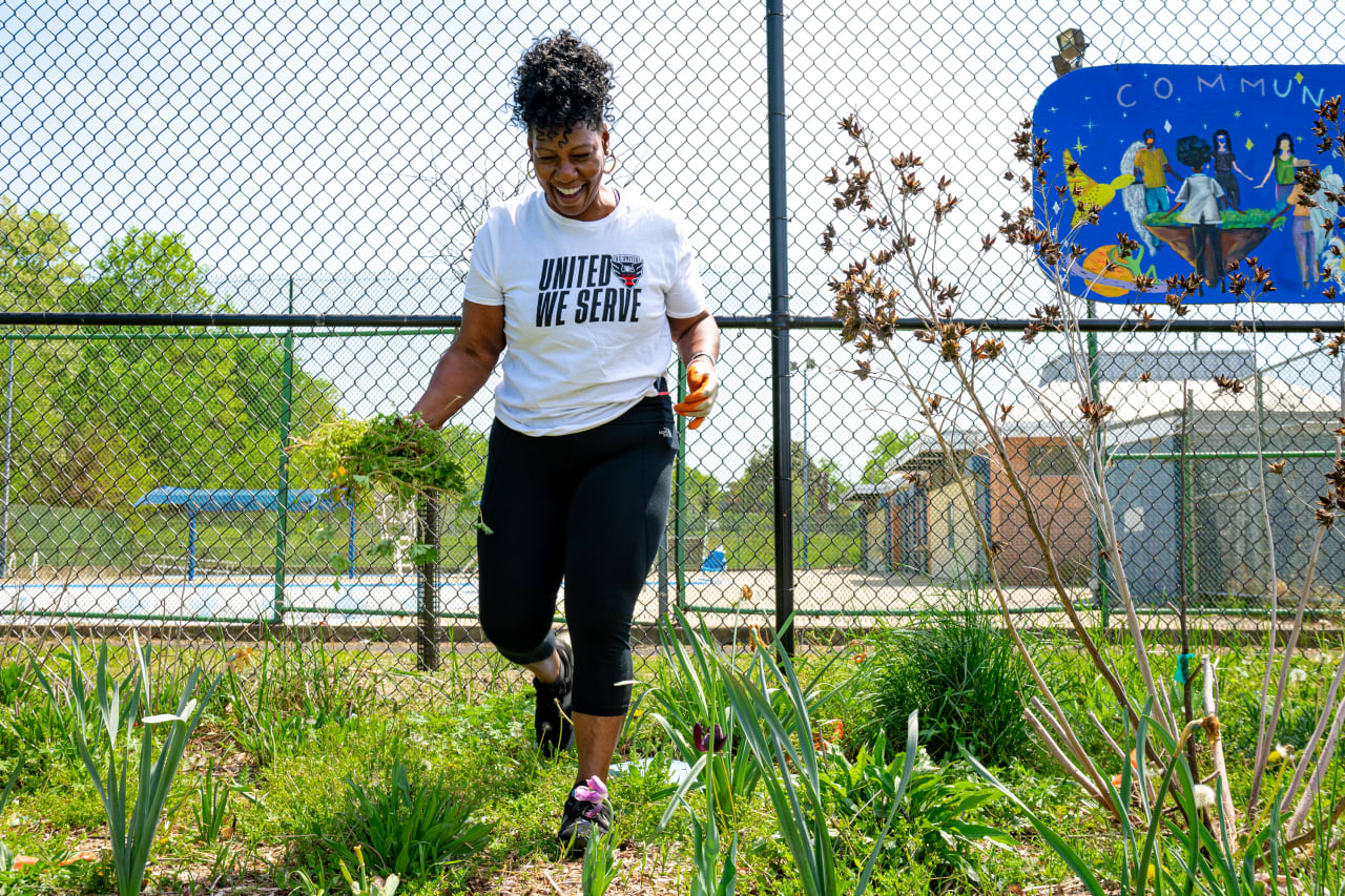 United We Serve | City Blossoms | April 2023