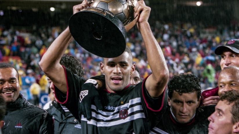 SannehTony_1997_MLSCup_35mmFilm_TQ_02